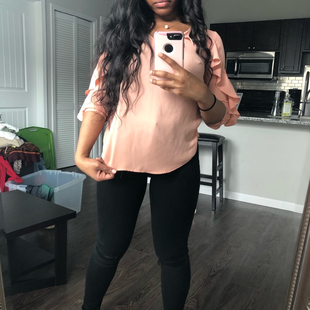Pink blouse! - Picture 2 of 4